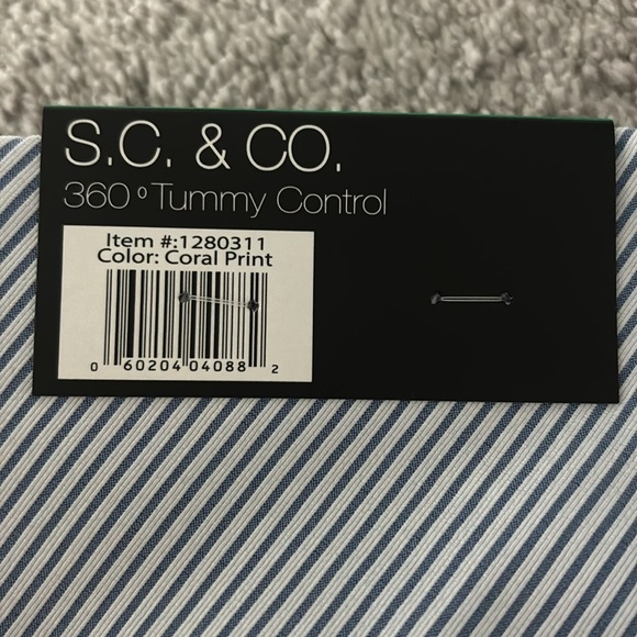 S.C.& CO. Blue /White Striped Tummy Control Skort Size XL - Picture 4 of 6